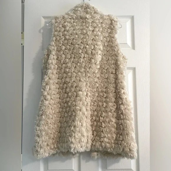 Live A Little Cream Faux Fur Long Vest Large - Picture 2 of 7